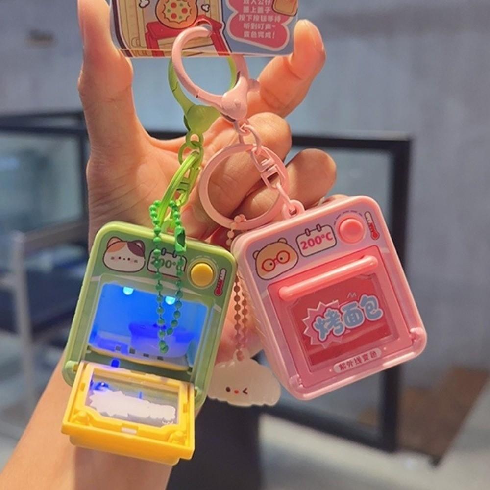 Cute UV Color Changing Keychain Interactive Mini Kitchen Toy Mini Oven Keychain Party Favor
