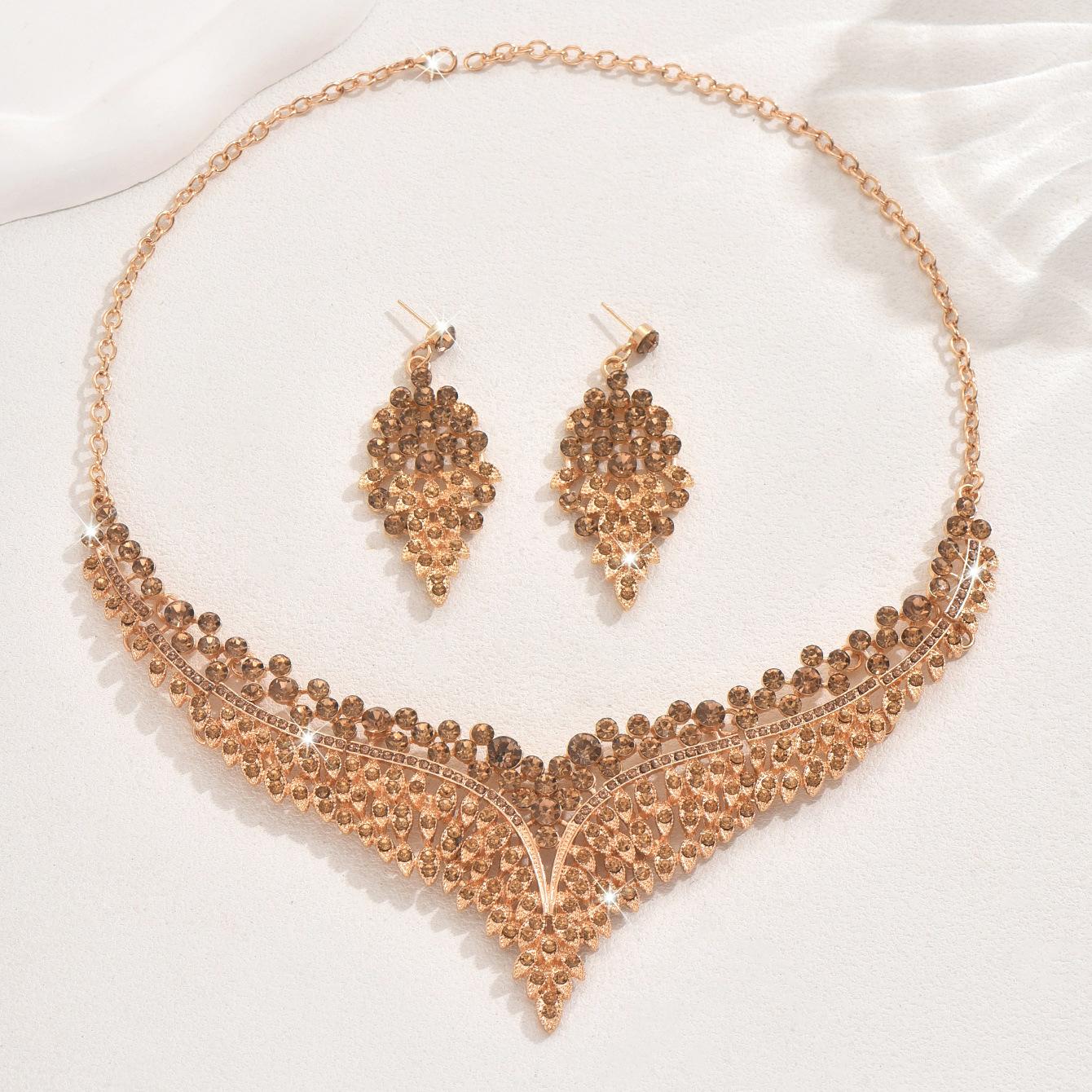 

Женские украшения в виде звездных листьев, ожерелье, серьги, комплект украшений, свадебный банкет, вечеринка, фестиваль, подарок