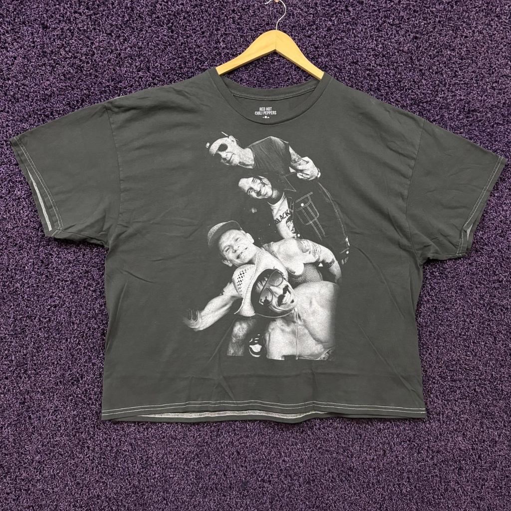 Red Hot Chili Peppers Rock Band Oversized T-Shirt Size Extra Large