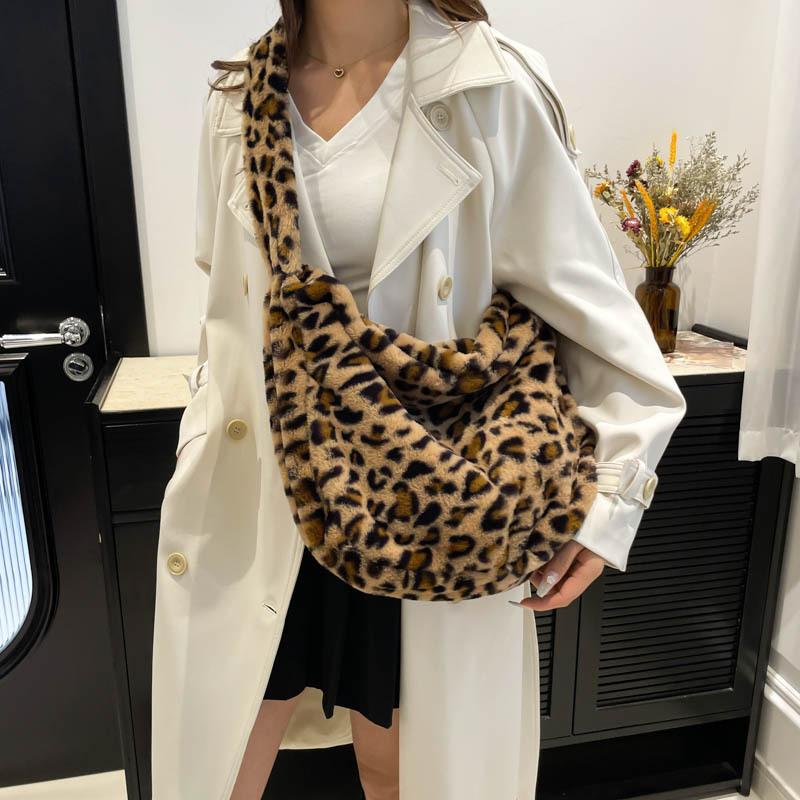 Large Capacity Leopard Women Shoulder Bags Faux Fur Messenger Bag Ladies Plush Hobos Crossbody Vintage Fashi Female Handbags