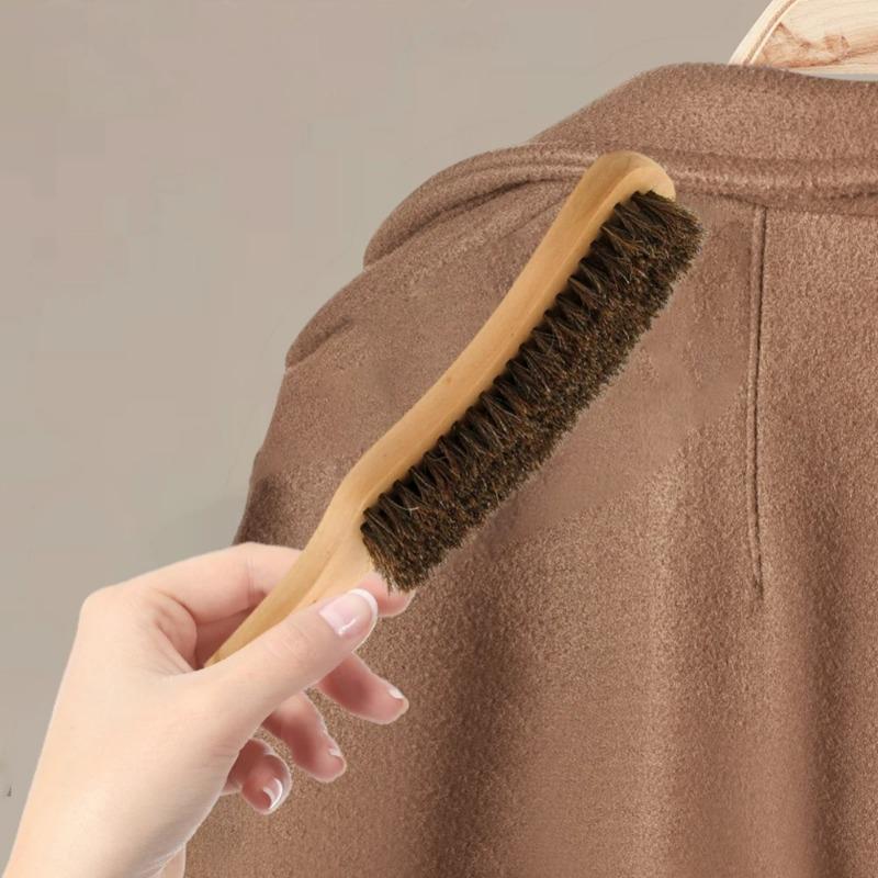 1pc Portable Wood Handle Bed Lint Brush Sofa Coat Cleaning Tool Dust Removal Brush for Clothes Home Clean Brush with Lanyard.