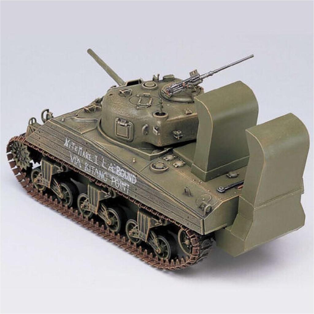 Academy 1/35 M4A2(75) Sherman Pacific Theater Plastic Model 13562