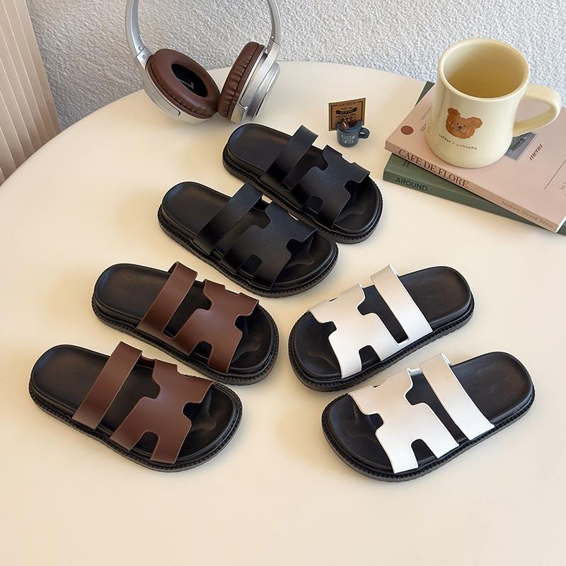 Kids Soft Sole Hollow Out Casual Beach Slide Sandals For Boys And Girls