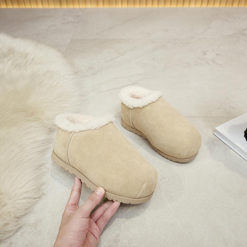 

Women s Real Fur Round Toe Boots - Fat Head Bread Shoes, Capibara Snow Cotton, Height-Increasing, Autumn/Winter 2024 38