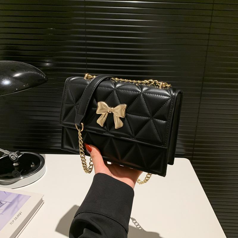 Geantă de mână cu lanț și design de nișă pentru femei, de primăvară, nouă, la modă, cu arc decorativ, cu un singur umăr, cu romb oblic, pătrat