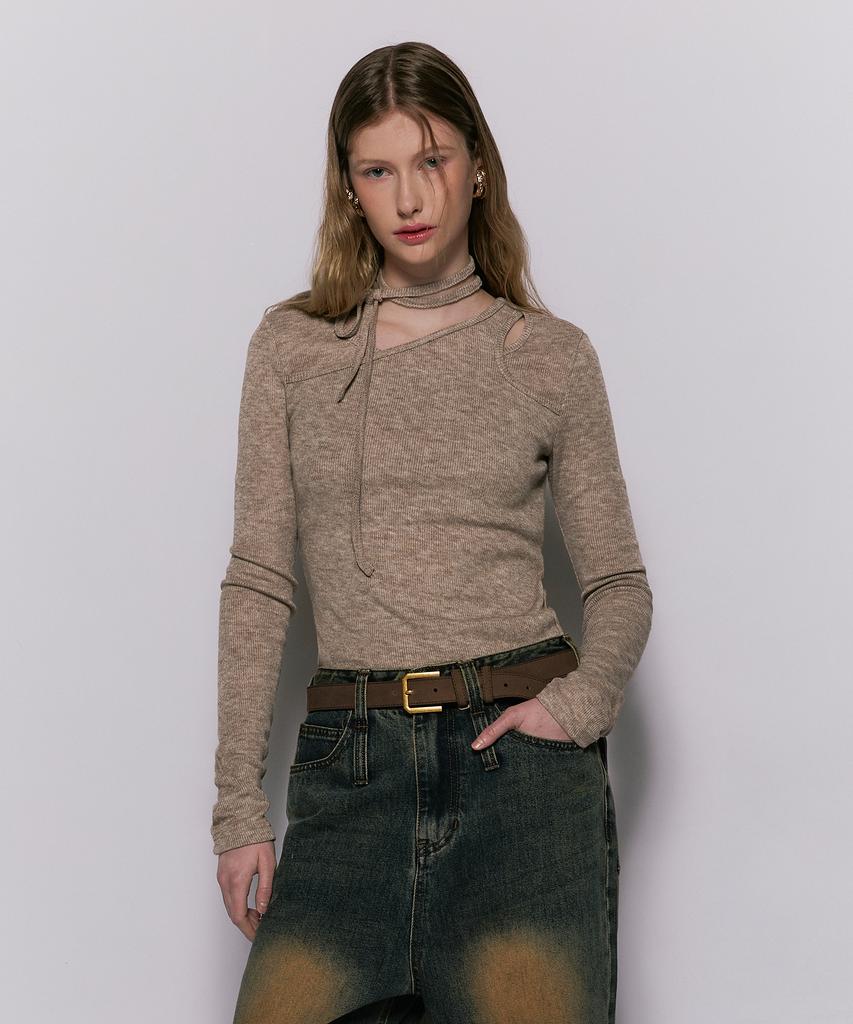 Weseullihyuseuteon Reversible Layered Slit Ribbed Knit Beige