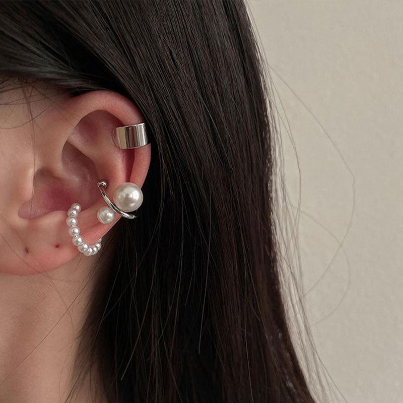 Korean Style Pearl Ear Cuff for Women - Retro Geometric Patchwork Earrings