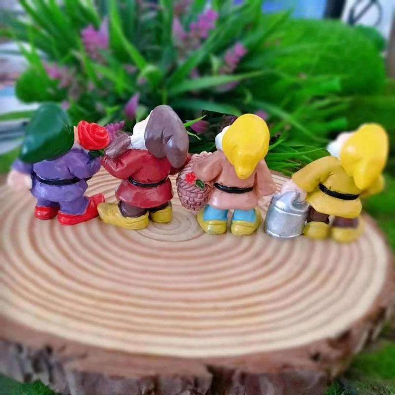 Mini Cute Funny Bonsai Gnome Home Courtyard Decoration Resin Garden Dwarf Figurines Home Decor Ornament Accessories 2025 New