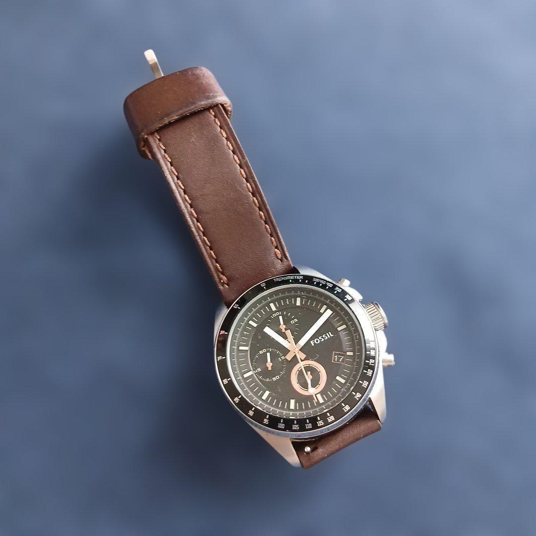Used FOSSIL watch (quartz)