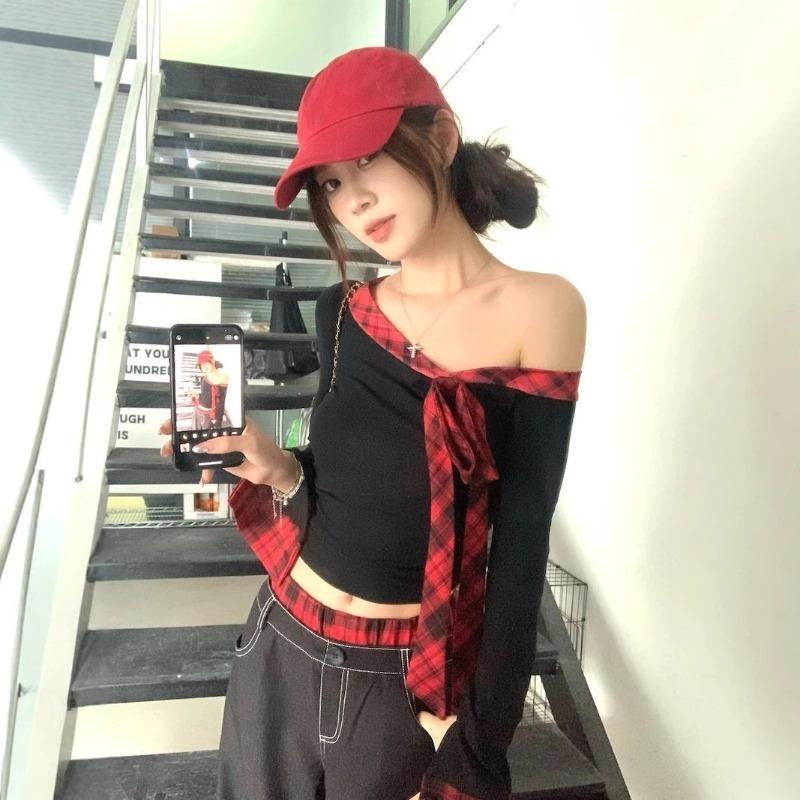 Black Off Shoulder Spliced Long Sleeve T Shirt For Women Spring And Autumn Slim Fitting Short Top