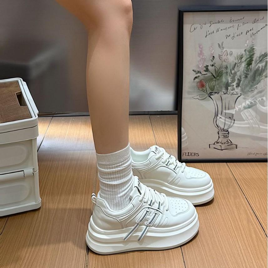 Muffin sole heightened breathable single shoes spring new soft sole versatile little white shoes 2025 Korean version small board shoes women