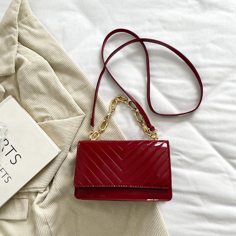 

Летняя новая текстурированная маленькая квадратная сумка женская популярная модная сумка на плечо городская простая сумка-мессенджер one size fits all красный