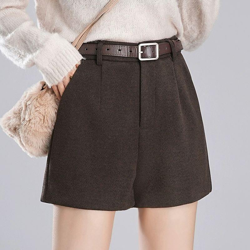 Women's High-Waisted Woolen Shorts: Autumn/Winter 2025 New Style, Slimming, Loose, Casual Wide-Leg A-Line Bootcut.