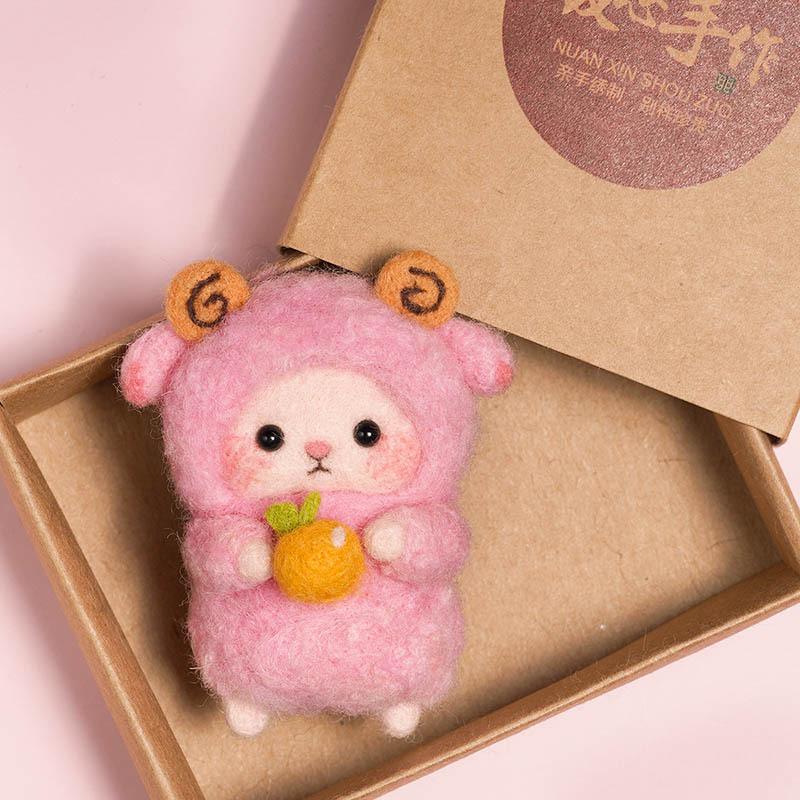 Kit Artizanal DIY Oaie din Pâslă de Lână - Ornament Handmade & Antistres