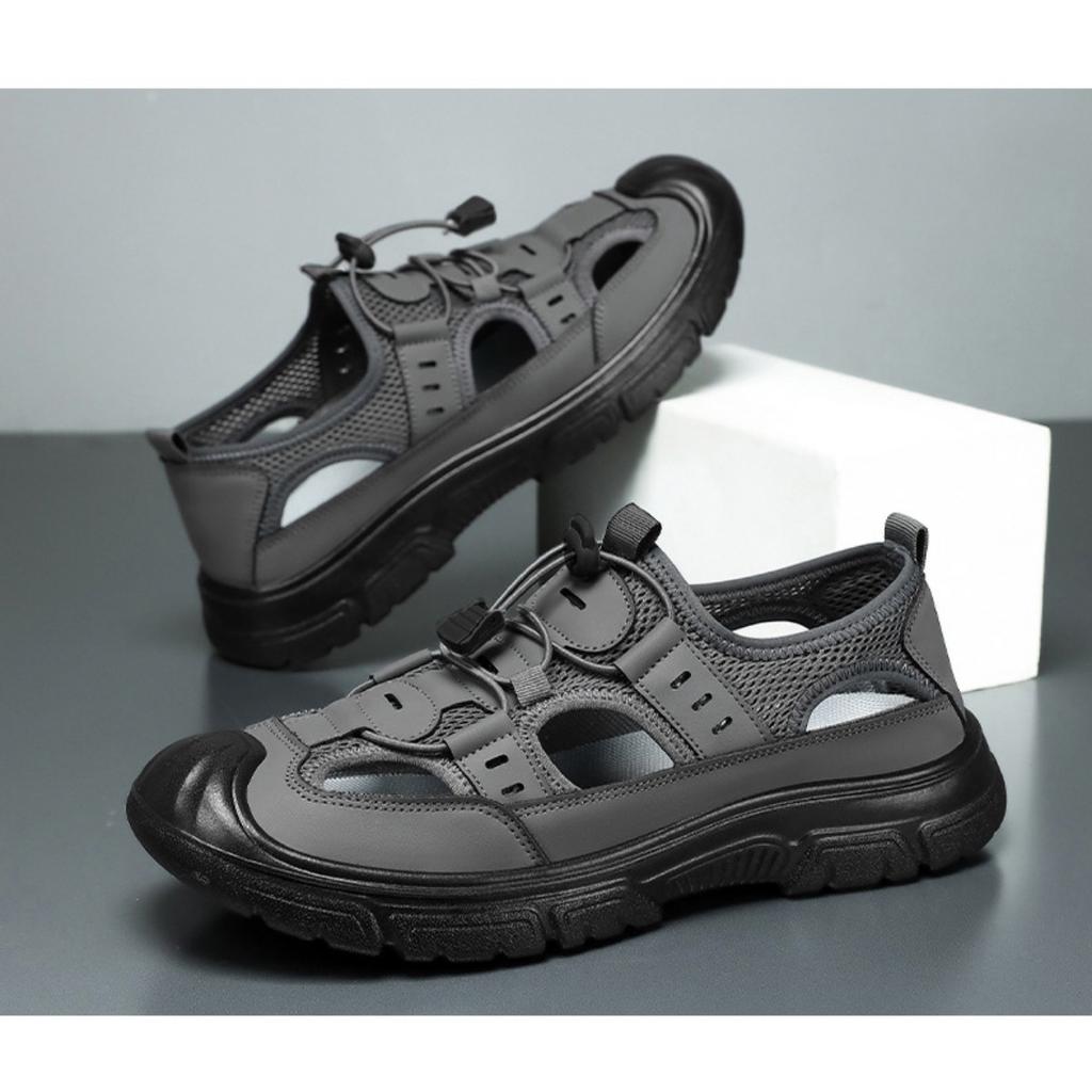 Men's Shoes Summer Beach Hole Wading Shoes Rotating Button Sandals Men's Casual Shoes Hollow Outdoor Shoes