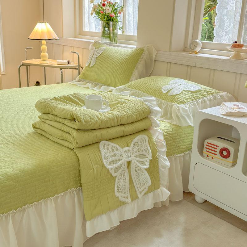 New Fashion Rufflededge Summer Blanket Soft Skin-Friendly Breathable Quilted Quilt Moisture-Wicking Duvet Sleep Naked Comforter