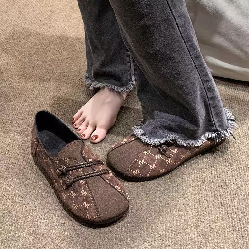 2025 autumn new flat-bottomed versatile casual mother shoes soft leather soft sole soft surface comfortable retro ethnic style single shoes