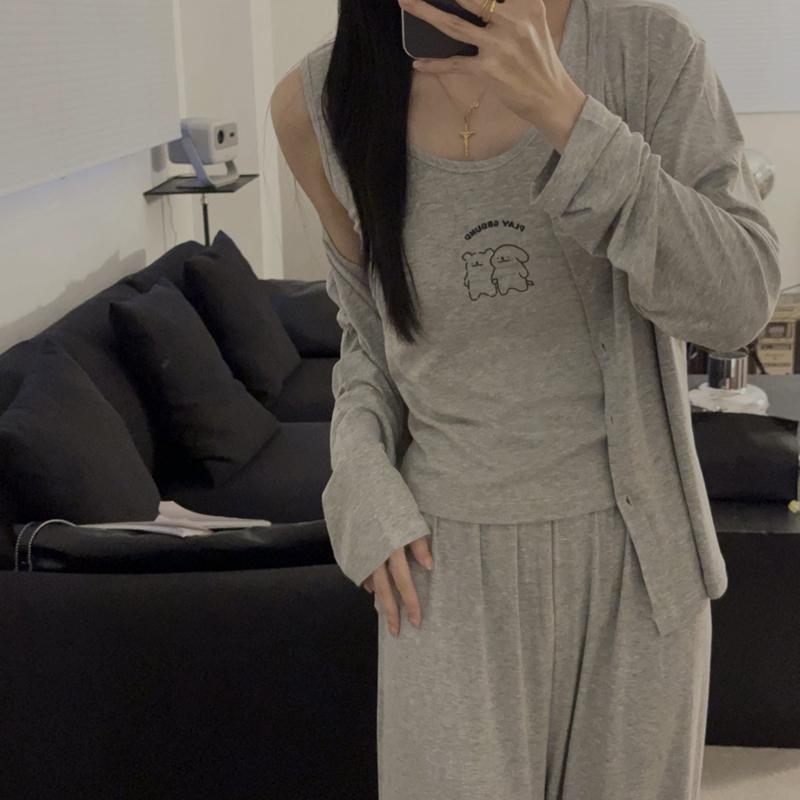 Women's Modal Cotton Pajama Set - Three-Piece Sleeveless and Long Sleeve with Chest Pads for Indoor or Outdoor Use