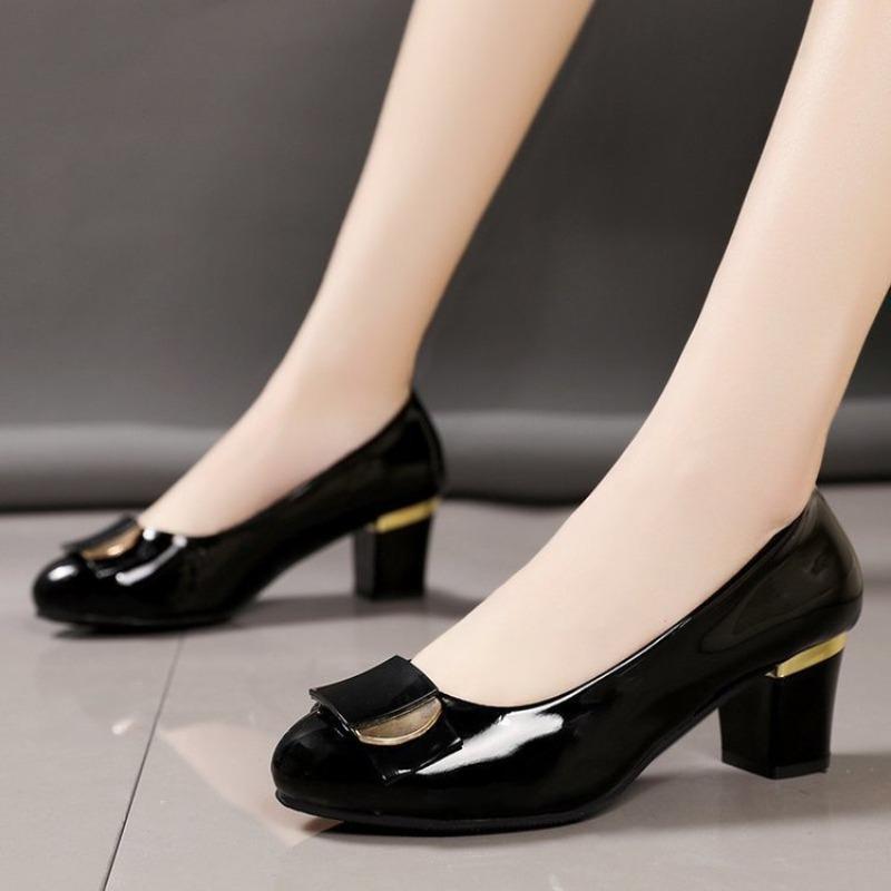 Autumn new women's shoes high fashion wide heel thick heel versatile high heels shallow mouth casual women's single shoes