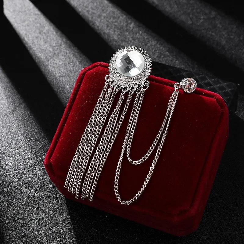 

New Fashion Metal Rhinestone Crystal Brooch Men s Suit Shirt Collar Pin Black Tassel Corsage Brooches Jewelry Luxury Accessories срібні білого кольору