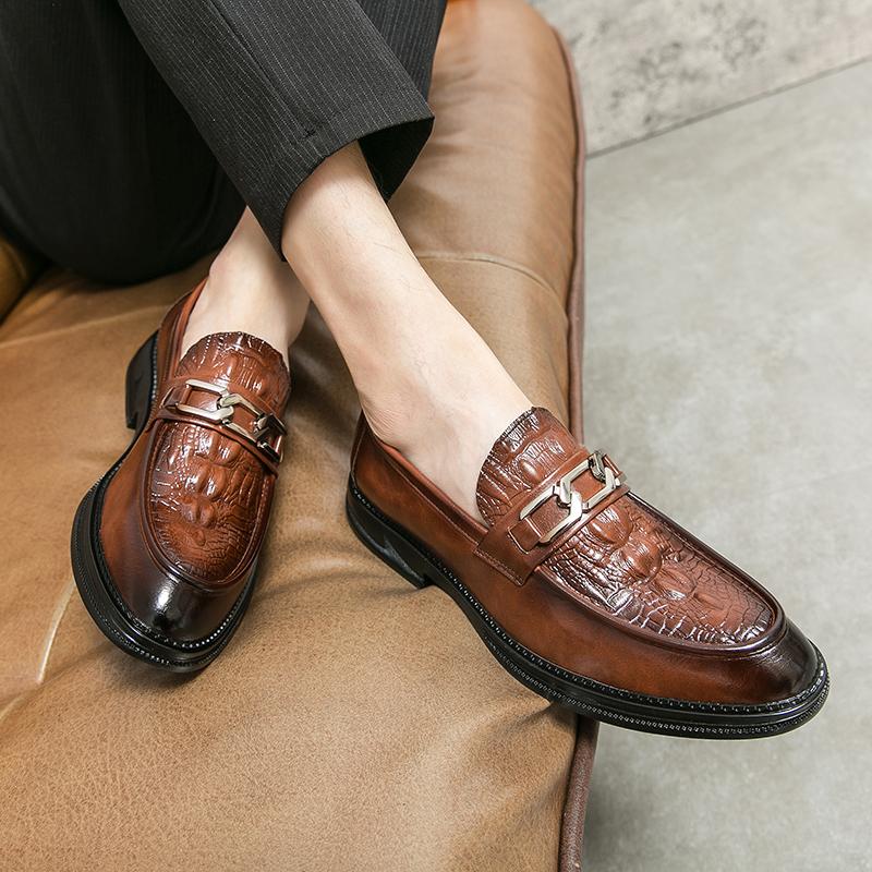 Fashion British Style Men's Retro Comfortable Pointed Leather Shoes Fashion Brand Men Spring Crocodile Leather Breathable Leather Shoes