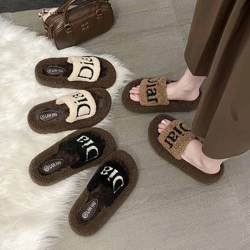 Mao Mao Slippers Women's Outer Wear 2025 Autumn and Winter New Korean Version Thick Bottom Heightening Versatile Non-slip Plush Cotton Slippers