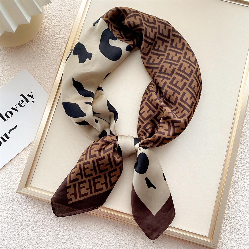 

70 Маленький квадратный шелковый шарф: Женский ретро-шикарный солнцезащитный шарф на шею, голову или запястье в корейском стиле для осени и зимы 70cm