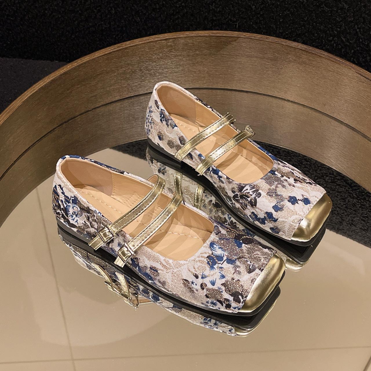 

Женские вышитые балетки, удобные квадратные туфли с закрытым носком, балетки Мэри Джейн, балетки для женщин, повседневные туфли Мэри Джейн с ремешком на щиколотке 40 небесно-голубой