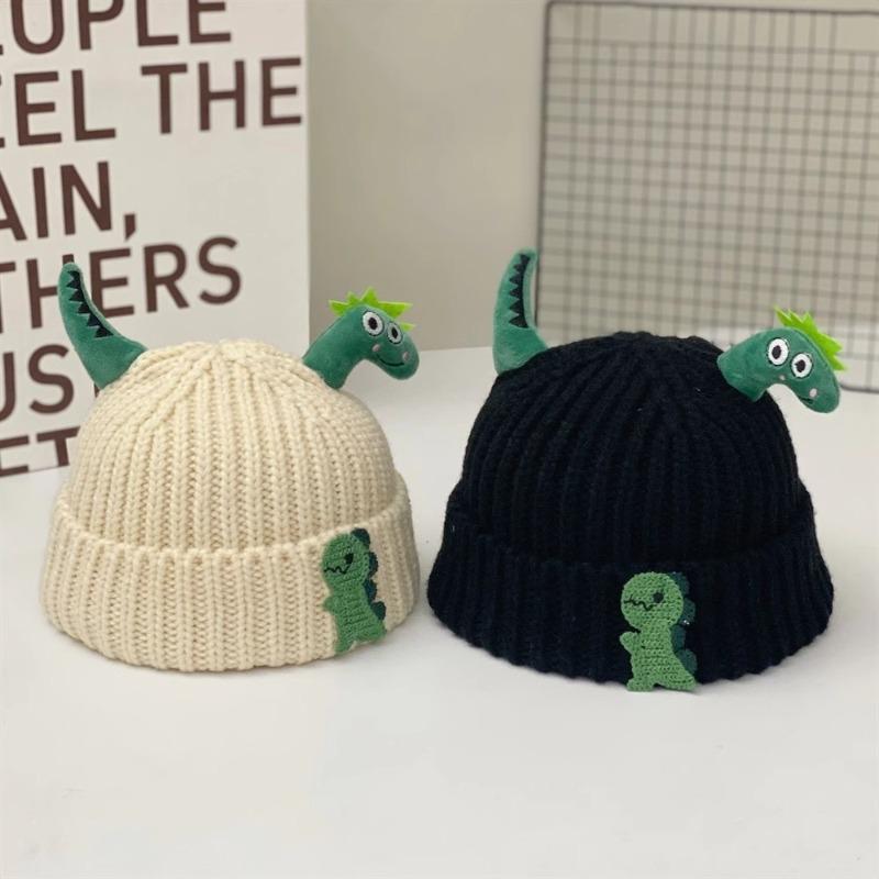 Winter new children's hats cute super cute cartoon shape boys and girls wool hats thermal hats sleeves knitted hats