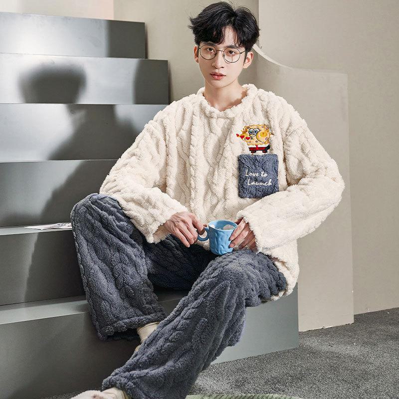 Pánská pyžamová souprava s dlouhým rukávem z korálového fleecu - Hřejivá, silná, žakárový design, vhodná pro domácí nebo venkovní nošení na podzim a v zimě.