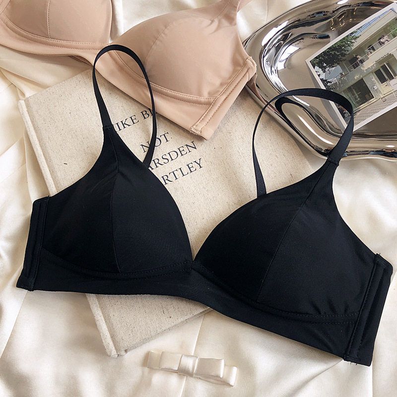 

Summer Ice Silk without Steel Ring Triangle Cup Push up Natural-looking Cool Feeling Quick-Drying Intimates Seamless Smooth Bra XL(Suitable for 80C 85Ab) Black