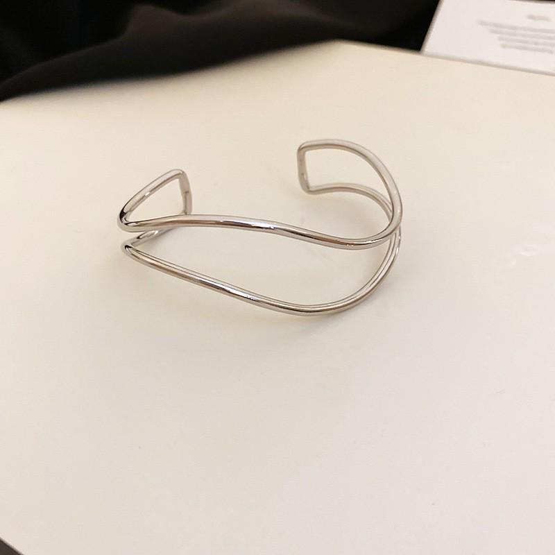 Minimalist Metal Grid Bracelet - European & American Fashion Niche, High-end Style Hand Jewelry