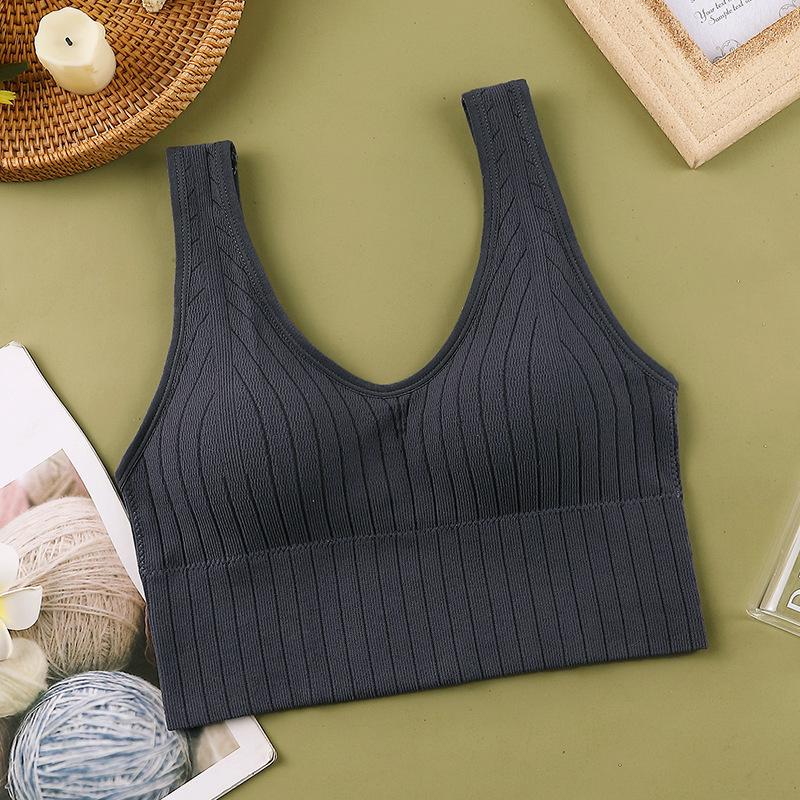 

Strapless Vest with Removable Base: Enhances Shoulders, Hides Underarm Fat, Chest Wrap, U-Shaped Back, Includes Chest Pads. One Size (85-125)