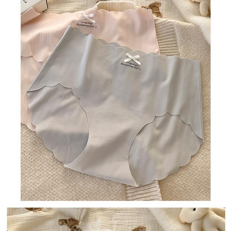 Women Mid Waist Seamless Antibacterial Ice Silk Panties With Pure Cotton Crotch
