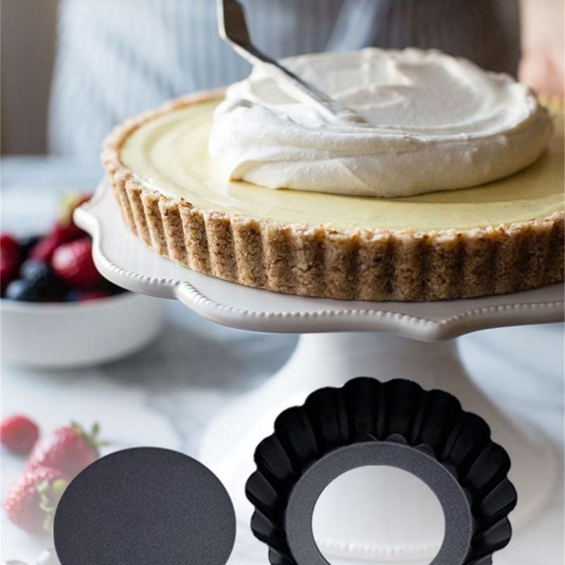 6 Pieces Mini Baking Pans Fluted Molds with Removeable Bottoms Small Baking Molds Carbon Steel Material for Kitchen Use
