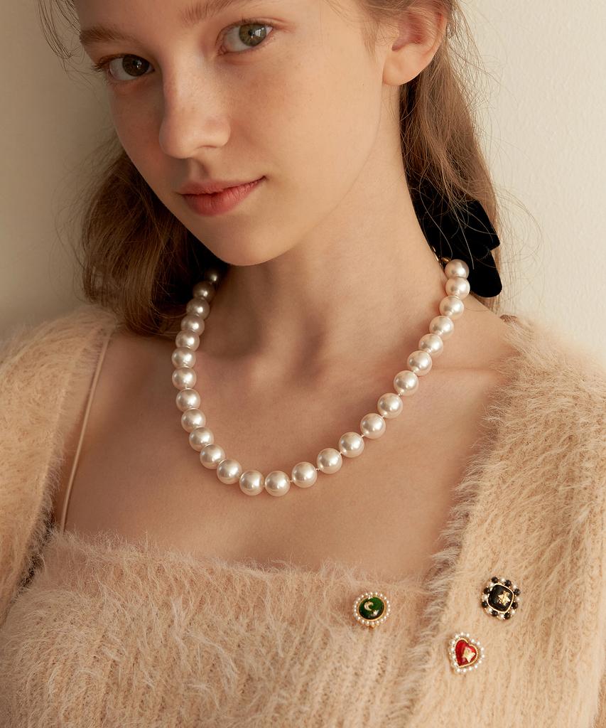 Tatiana Check Mate Pearl Brooch_Bch0096
