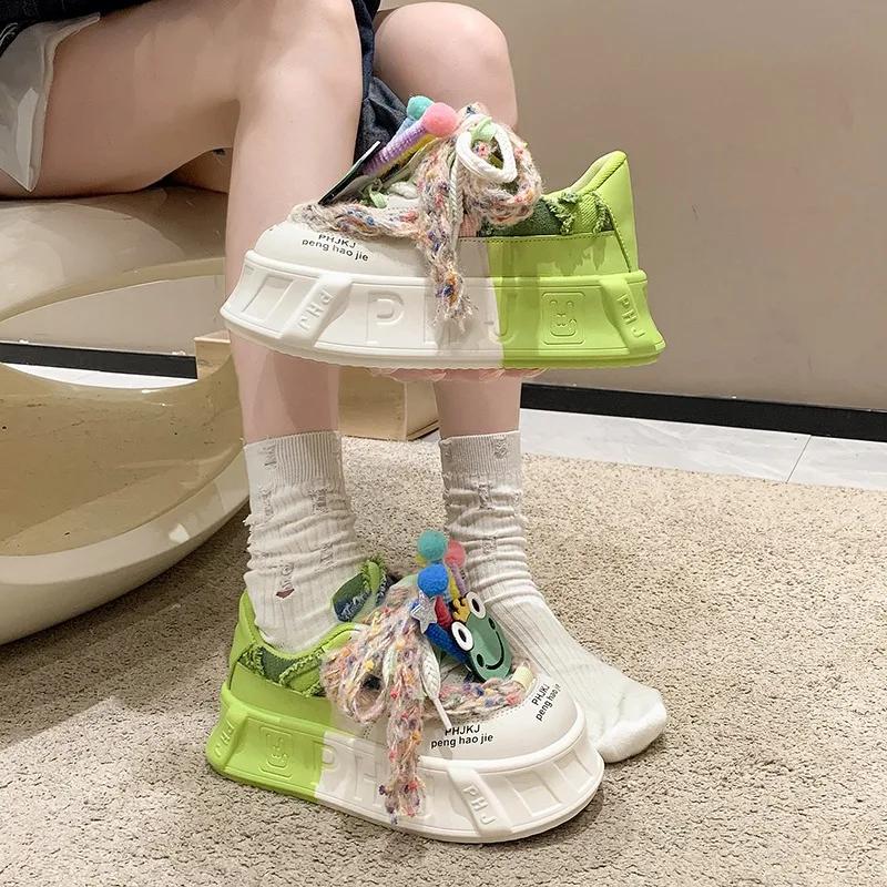 Fashion Kawaii Ladies Shoes On Sale New Fashion Round Toe Lace Up Women's Vulcanized Shoes Spring Flat Outdoor Breathable Women Sneakers