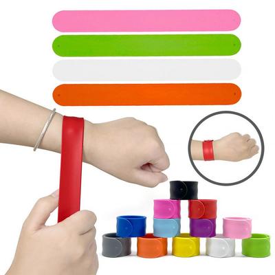 2Pcs Silicone Bracelet Snap Circle Bracelet Self-Rolling Wristband with Cartoon Prints Poster Storage Tool