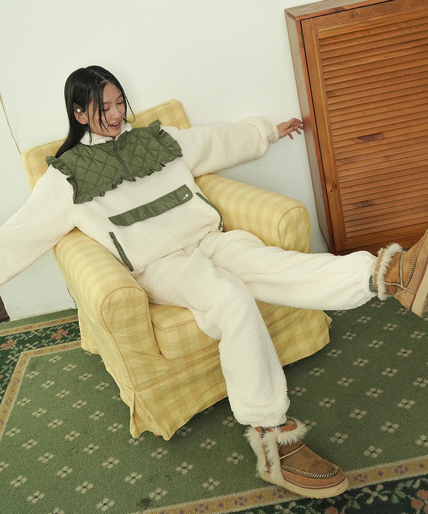 SWEET BITTER [Women] Ruffle Fleece Pants_Khaki