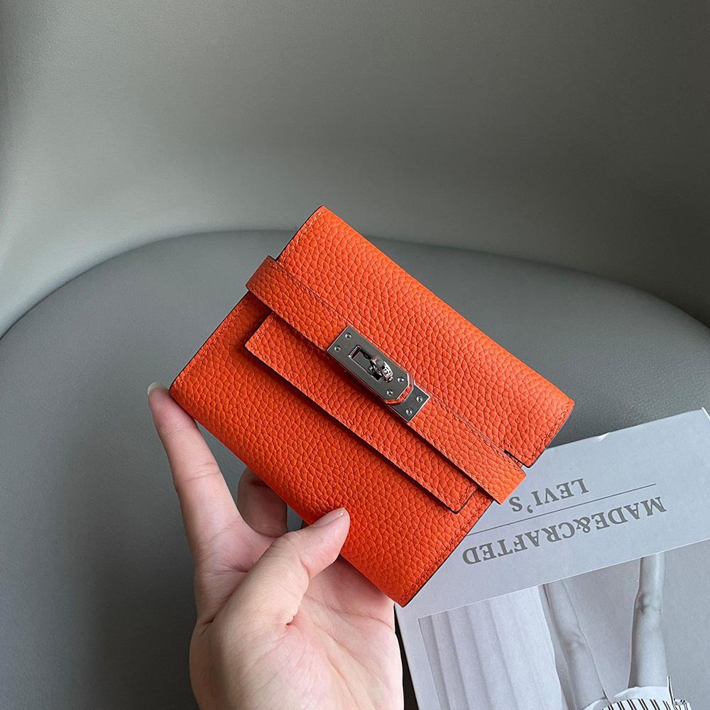 Prabangios moteriškos piniginės iš natūralios odos, pirmas karvės odos sluoksnis, trumpa piniginė, firminis stilius, sidabro spalvos užsegimas, piniginė, piniginė be logotipo