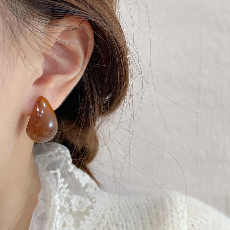 Korean Brown Resin Water Droplets Earrings for Women Girls Vintage C-Shape Teardrop Geometric Earrings Zircon Brincos Gift