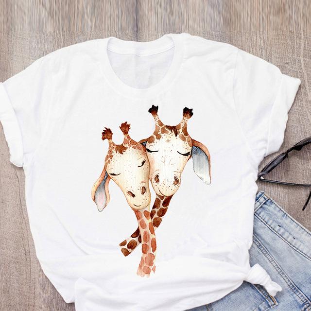 Kawaii Animal Giraffe Graphic Women T-Shirt 90S Summer Loose Short Sleeve Round Neck Female Top Streetwear Y2K Clothes