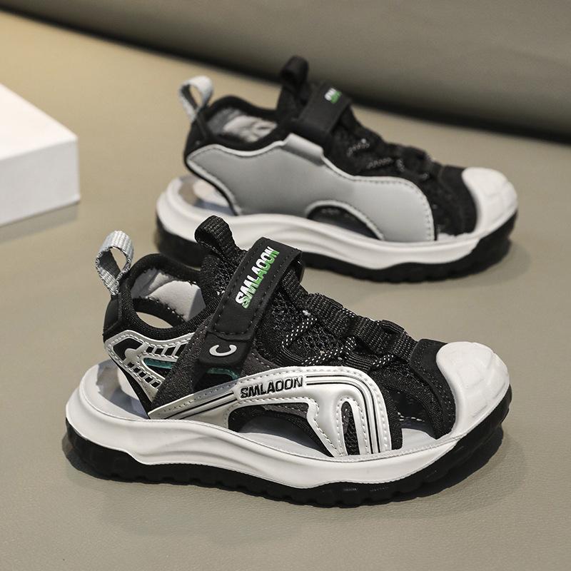 Medium and older children's shoes Boys Baotou soft-soled sandals 2025 summer new boys soft-soled children Velcro