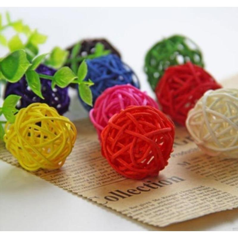 10Pcs Bird Toys Parrot Rattan Ball Toy Pet Chew Toys for Birds Budgies Hamsters Bunny DIY Craft Decoration Ball Random Color