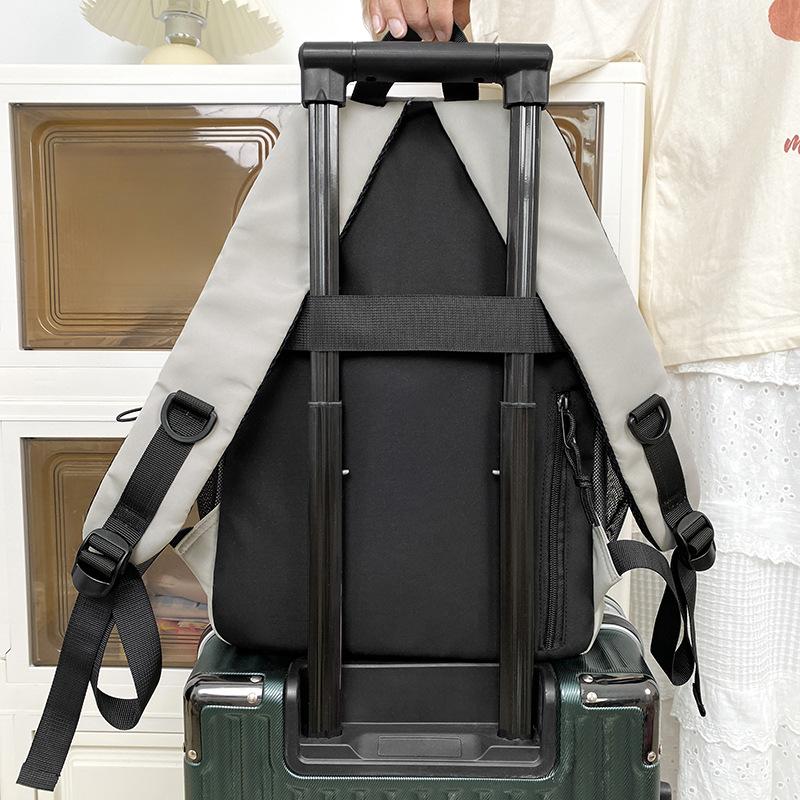 New student schoolbag fashionable, lightweight and large-capacity casual backpack Korean version versatile high-value backpack