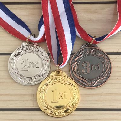 5cm Zlatá/Stříbrná/Bronzová medaile Ocenění Medaile s krční stuhou Kovové medaile pro vítěze Soutěžní medaile pro maraton Míčové hry