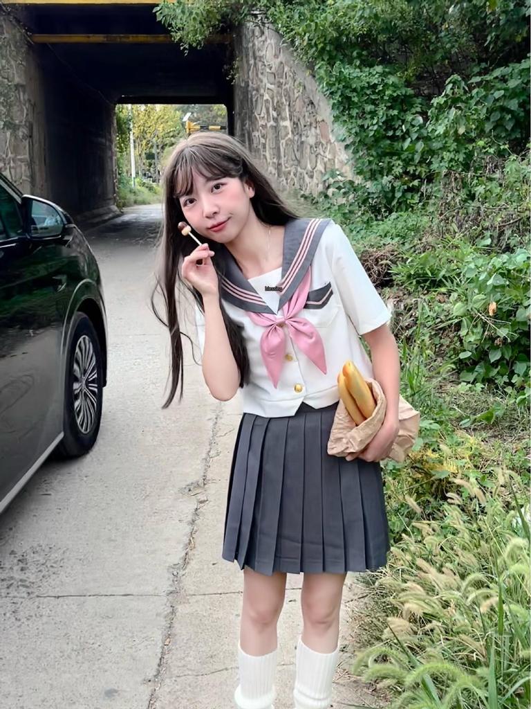 Echter japanischer Sakura Melody Matrosenanzug: JK-Uniform im Akademie-Stil für den Abschluss.