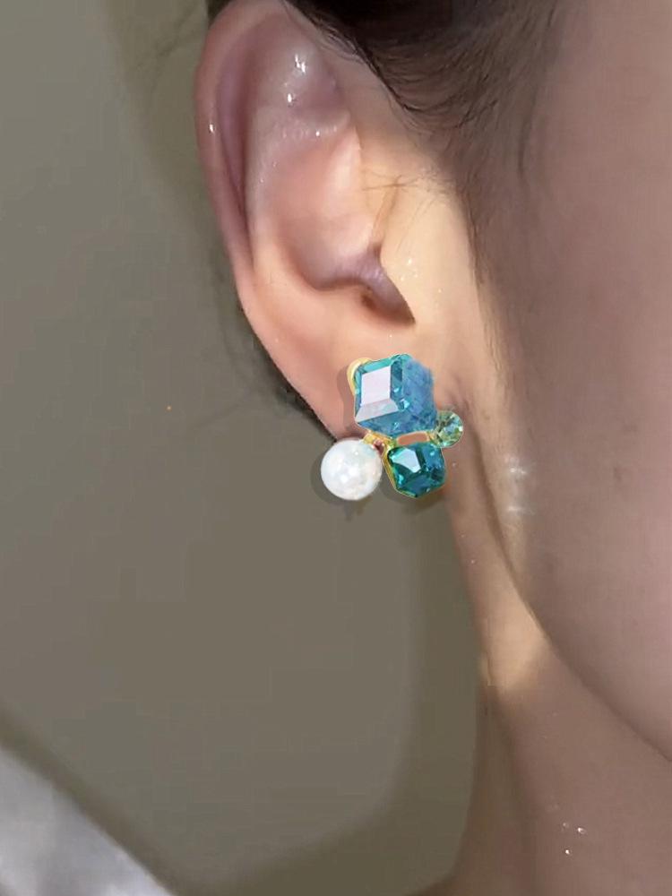 S925 Silver Needle Blue Square Sugar Pearl Earrings - Fresh, High-Class, Exquisite Jewelry for Women
