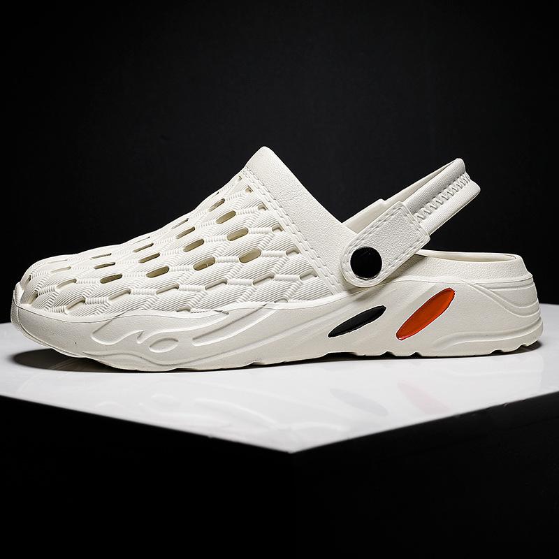 Pantoufles respirantes ajourées pour hommes, chaussures de plage d'été, pantoufles d'extérieur/intérieur, nouvelle mode