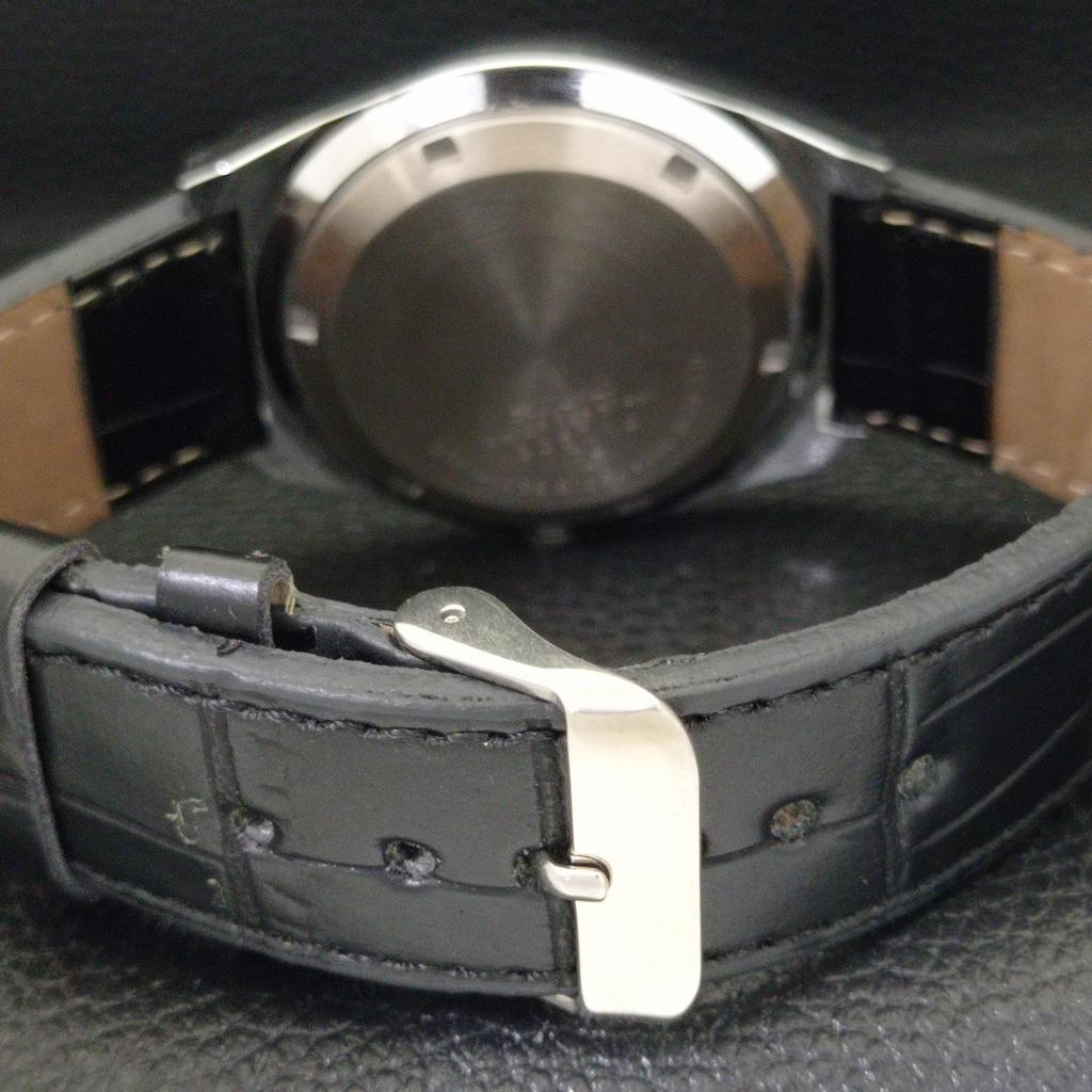 REFURBISHED VINTAGE SEIKO 5 AUTOMATIC JAPAN MENS BLACK DIAL WATCH a435114-2 R122-a435114